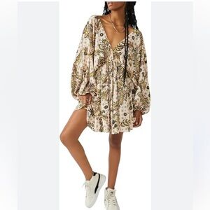 FREE PEOPLE Arzel printed mini dress in tea combo deep V dolman slvs oversized S